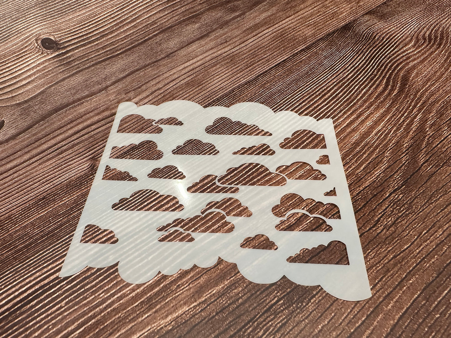 Stencil Prägematte Wolken