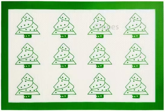Backmatte Macarons Tannenbaum